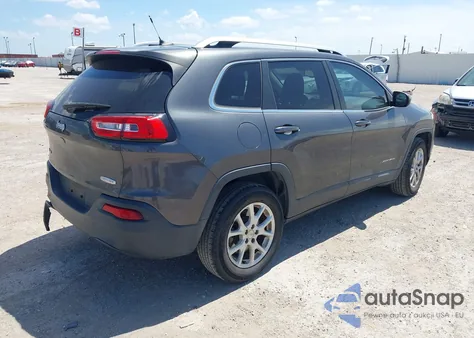 2015 Jeep Cherokee Latitude z USA, uszkodzony, nr VIN 1C4PJMCB4FW682306